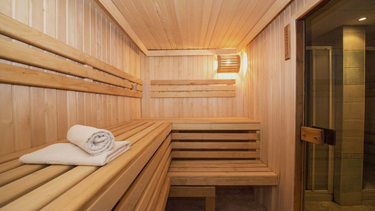 Passez une nuit romantique dans un gîte privatif avec piscine, spa et sauna !